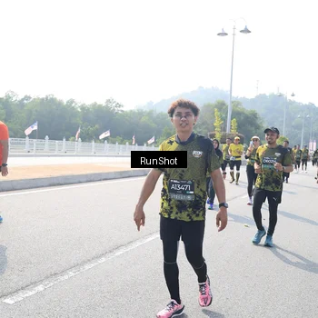 Runner Photo 6933810