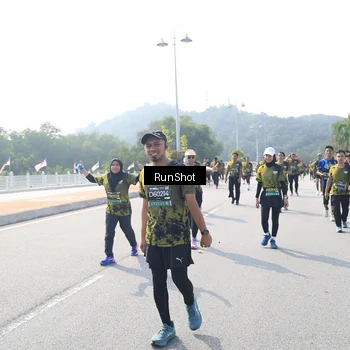 Runner Photo 6933817