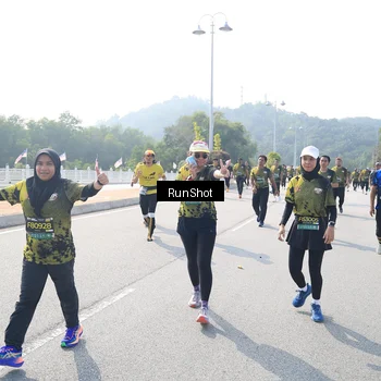 Runner Photo 6933827