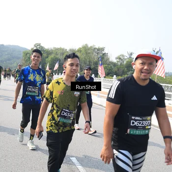 Runner Photo 6933848