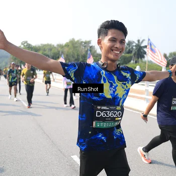 Runner Photo 6933863