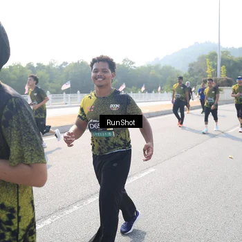 Runner Photo 6933865