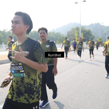 Runner Photo 6933866