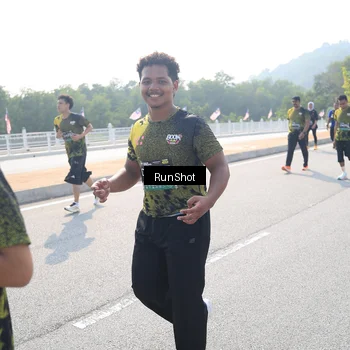 Runner Photo 6933870