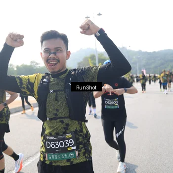 Runner Photo 6933897