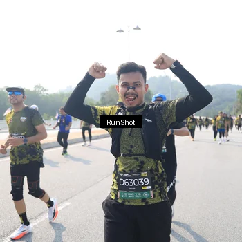 Runner Photo 6933900