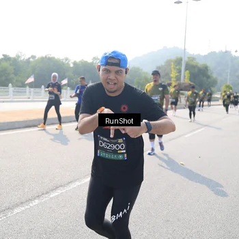 Runner Photo 6933904