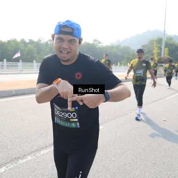 Runner Photo 6933907