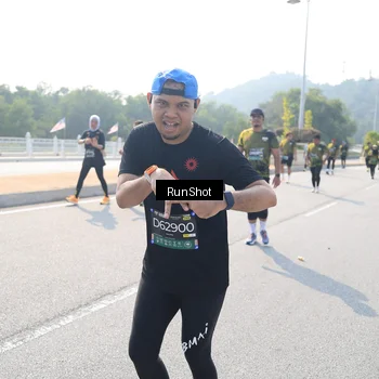 Runner Photo 6933908