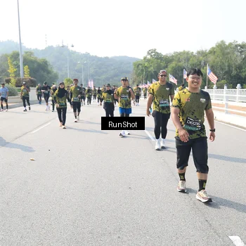 Runner Photo 6933924
