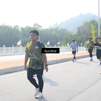 Runner Photo 6933940