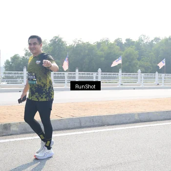 Runner Photo 6933944