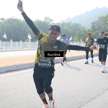 Runner Photo 6933957