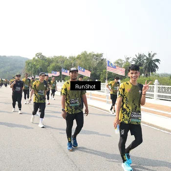 Runner Photo 6933992