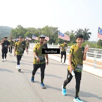 Runner Photo 6933995