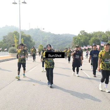 Runner Photo 6934002