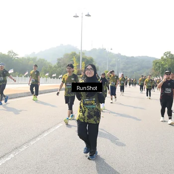Runner Photo 6934006