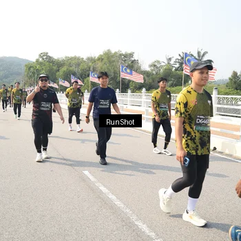 Runner Photo 6934017