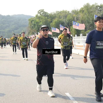 Runner Photo 6934021