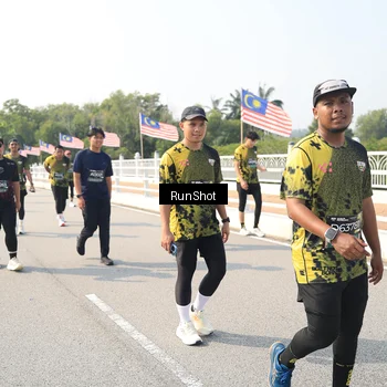 Runner Photo 6934022