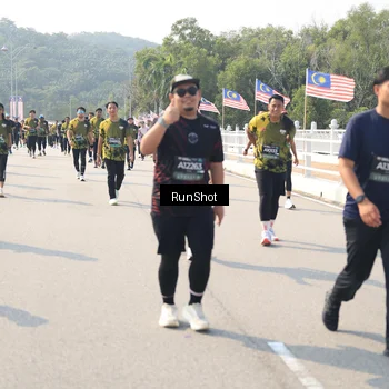 Runner Photo 6934023