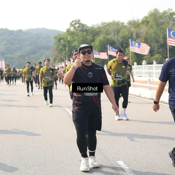 Runner Photo 6934028