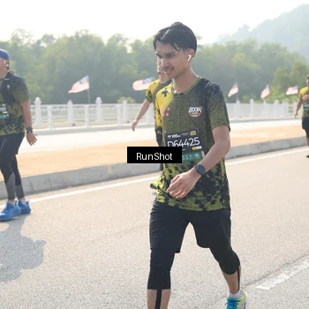 Runner Photo 6934029