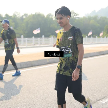 Runner Photo 6934031