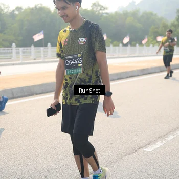 Runner Photo 6934035