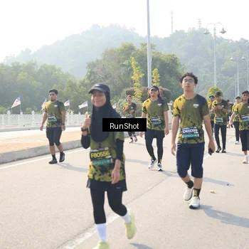 Runner Photo 6934039