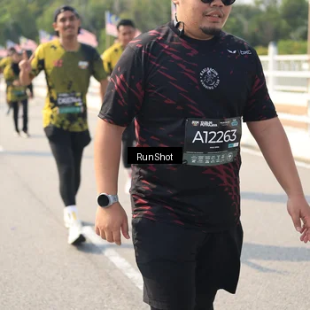 Runner Photo 6934046