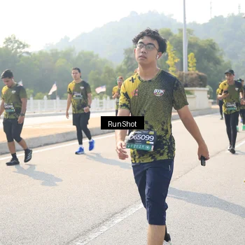 Runner Photo 6934050