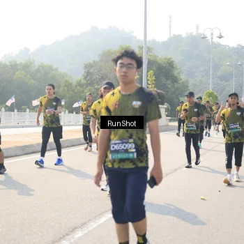 Runner Photo 6934057