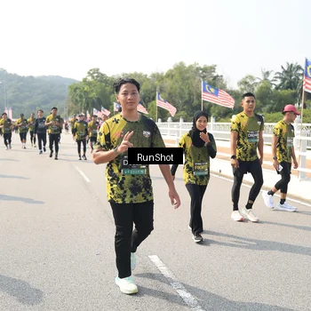 Runner Photo 6934071