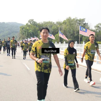 Runner Photo 6934075