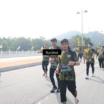 Runner Photo 6934079