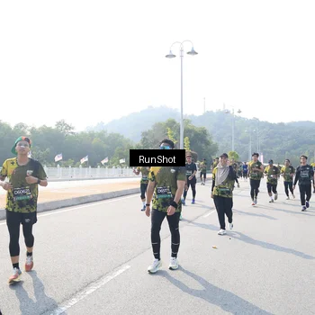 Runner Photo 6934086