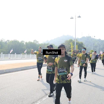 Runner Photo 6934088