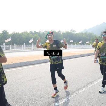 Runner Photo 6934094
