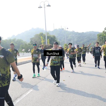 Runner Photo 6934099