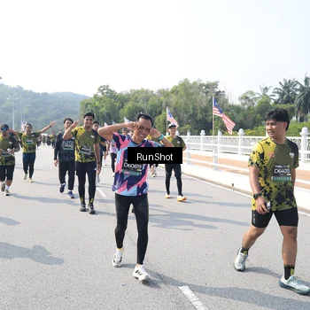 Runner Photo 6934108
