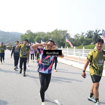 Runner Photo 6934110