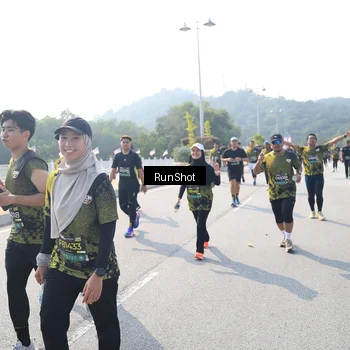 Runner Photo 6934115