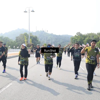 Runner Photo 6934117