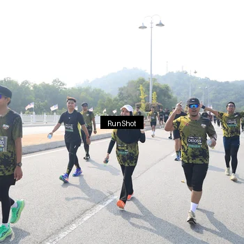 Runner Photo 6934121