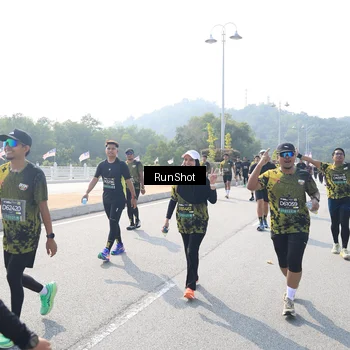 Runner Photo 6934123