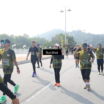 Runner Photo 6934124