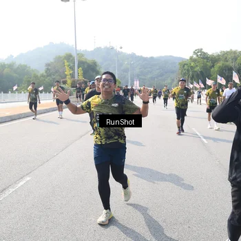 Runner Photo 6934142