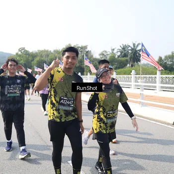 Runner Photo 6934145