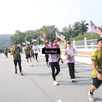 Runner Photo 6934146